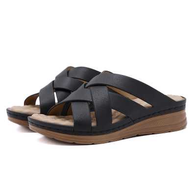 New comfortable leisure wind sandals cross massage slope heel fashionable women's sandals beach shoes T1138 2