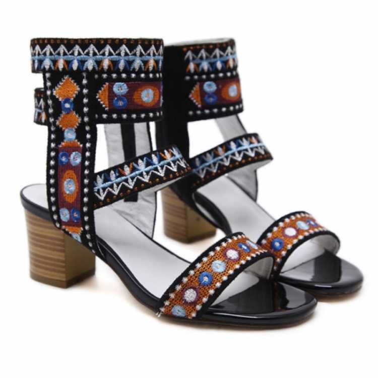 Summer Women's Sandals Embroidered Women Sandals New Ethnic Style Retro Embroidered Thick Heel Open Toe Sandals